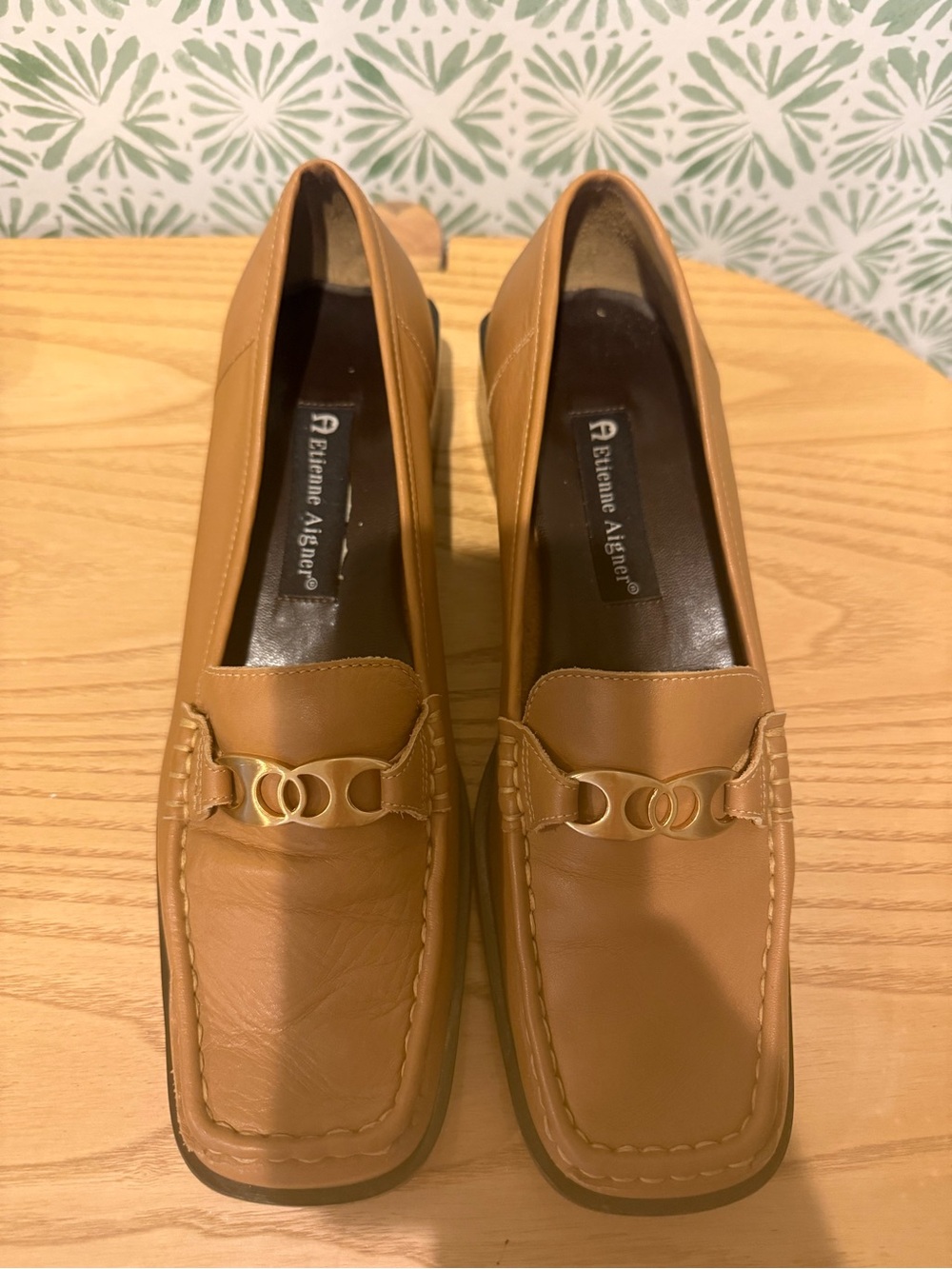 Vintage Etienne Aigner Camel Tan Leather Slip-On Loafers with Gold Accent Size 8